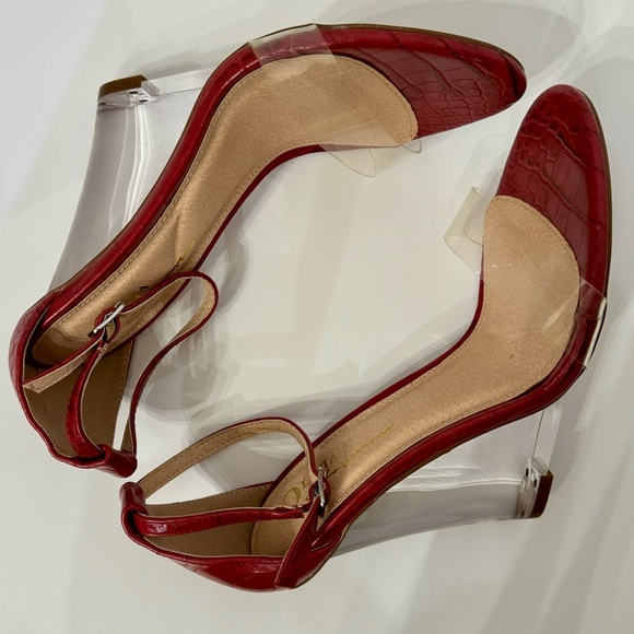 NWOT/NWOB Olivia Ferragamo Red Snakeskin Ankle Strap Sandal Wedges w/Clear Base - Picture 5 of 10